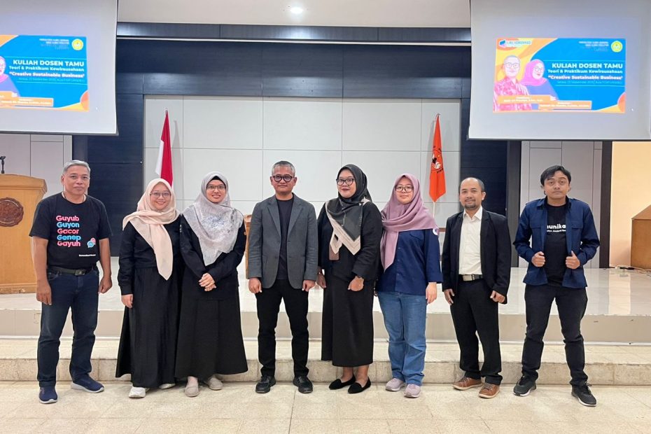 kuliah dosen KWU