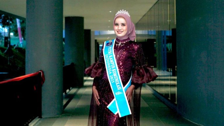 fadya putri kampus